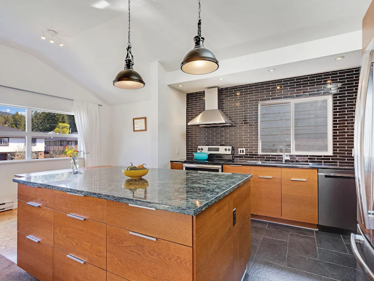 329 E 19th Street, North Vancouver, BC, V7L 2Z4 - 16