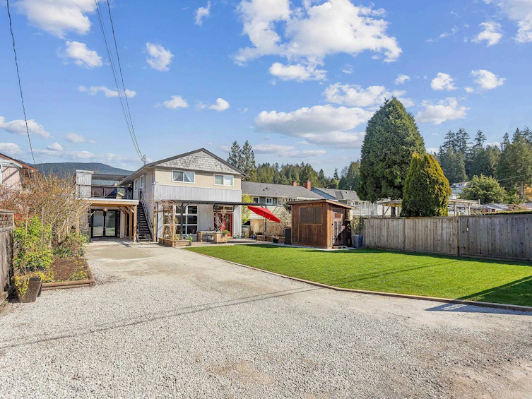 329 E 19th Street, North Vancouver, BC, V7L 2Z4 - 4