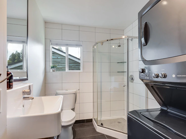 329 E 19th Street, North Vancouver, BC, V7L 2Z4 - 35