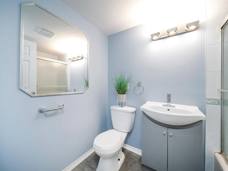 110-8700 Ackroyd Road, Richmond, BC, V6X 3G2 - 8