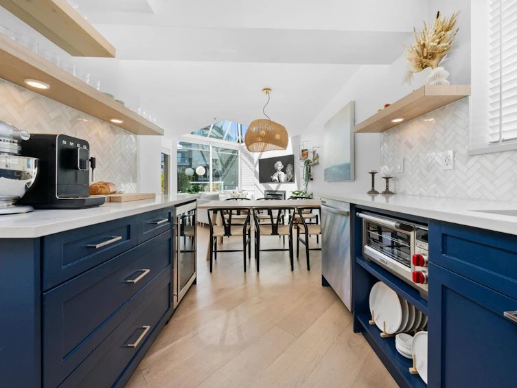 204-565 17th Street, West Vancouver, BC, V7V 3S9 - 4