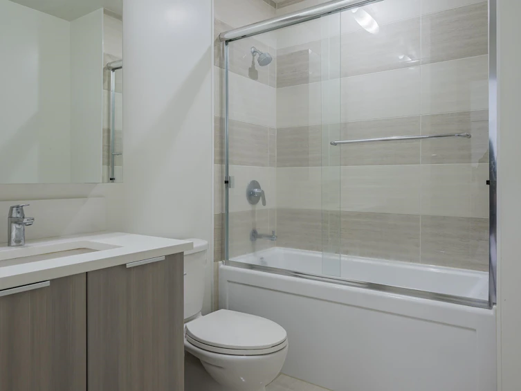 315-13308 Central Avenue, Surrey, BC, V3T 0M4 - 19