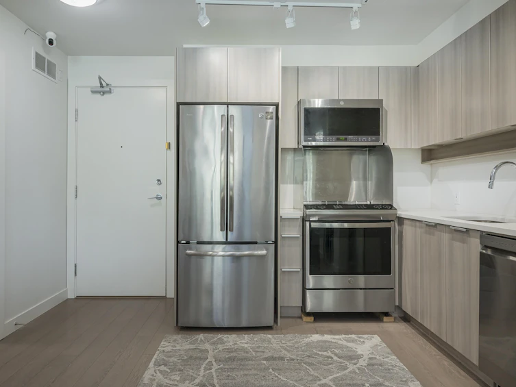315-13308 Central Avenue, Surrey, BC, V3T 0M4 - 2