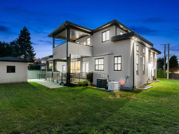 11586 84b Avenue, Delta, BC, V4C 2T6 - 37