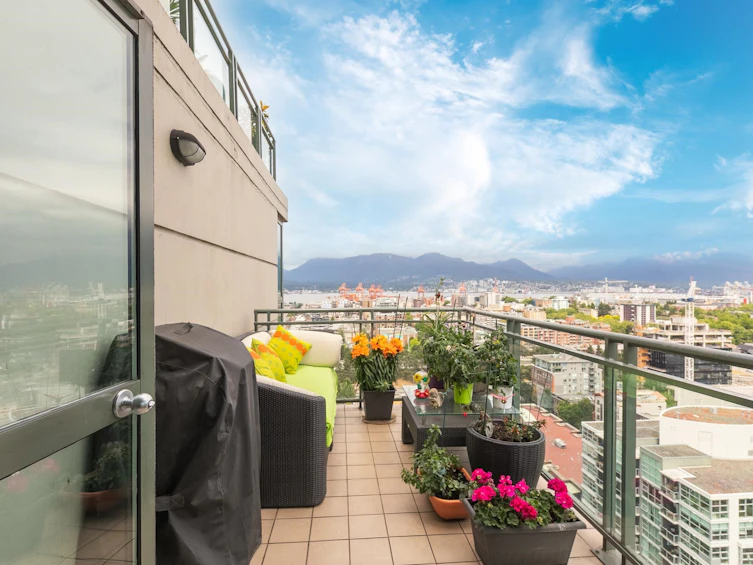 2402-1128 Quebec Street, Vancouver, BC, V6A 4E1 - 14