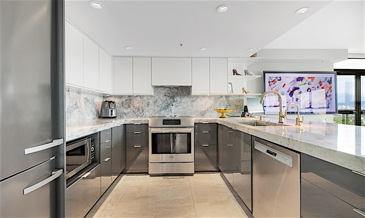 2402-1128 Quebec Street, Vancouver, BC, V6A 4E1