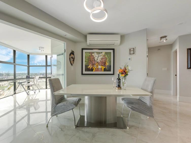 2402-1128 Quebec Street, Vancouver, BC, V6A 4E1 - 8