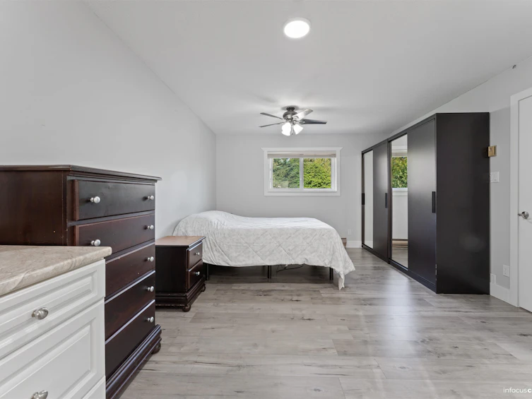 8828 146 Street, Surrey, BC, V3R 6R2 - 24