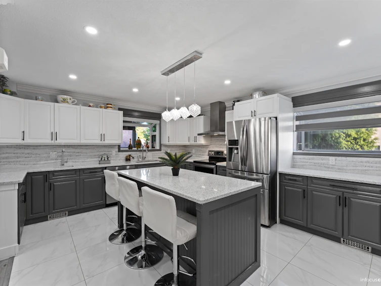 8828 146 Street, Surrey, BC, V3R 6R2 - 23