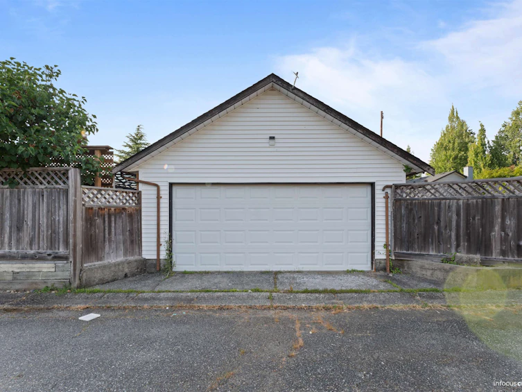 8828 146 Street, Surrey, BC, V3R 6R2 - 39