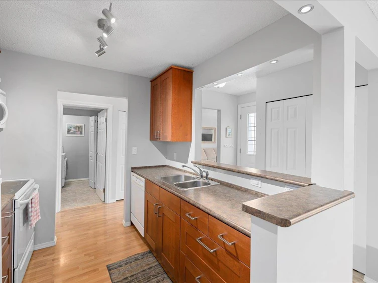 114-5421 10 Avenue, Delta, BC, V4M 3T9 - 2