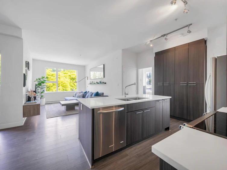 201-1201 W 16th Street, North Vancouver, BC, V7P 1R5 - 2