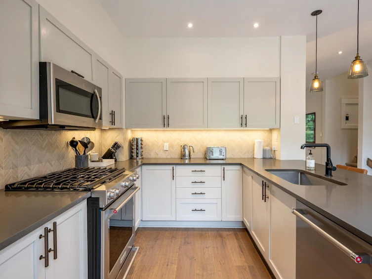 17-8030 Nicklaus North Boulevard, Whistler, BC, V8E 1J7 - 5