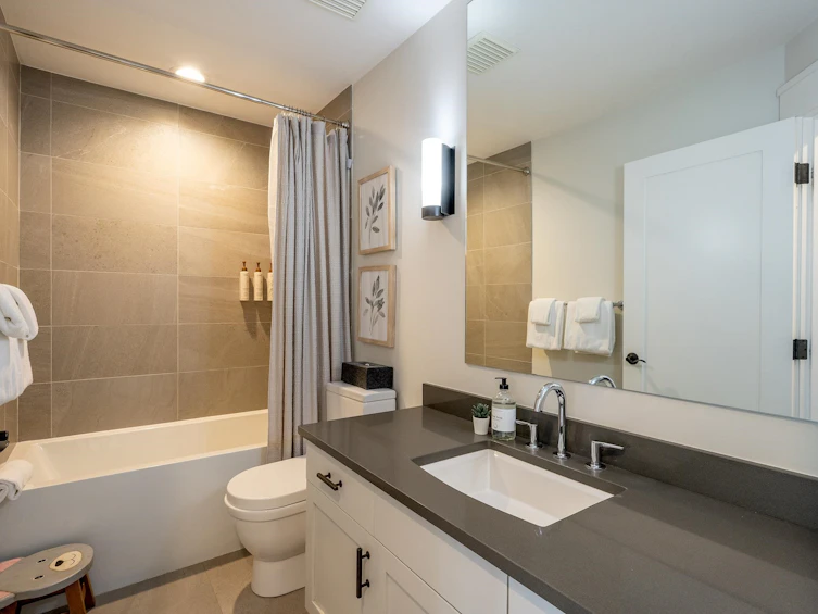 17-8030 Nicklaus North Boulevard, Whistler, BC, V8E 1J7 - 17