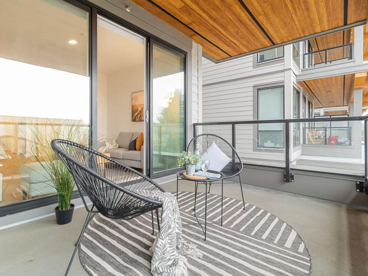 413-7579 16th Street, Burnaby, BC, V3N 0H7 - 6