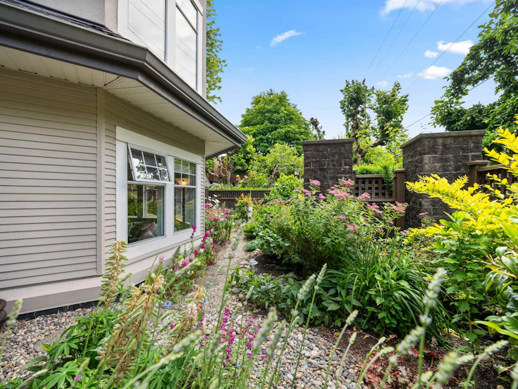 101-1989 W 1st Avenue, Vancouver, BC, V6J 1G7 - 27