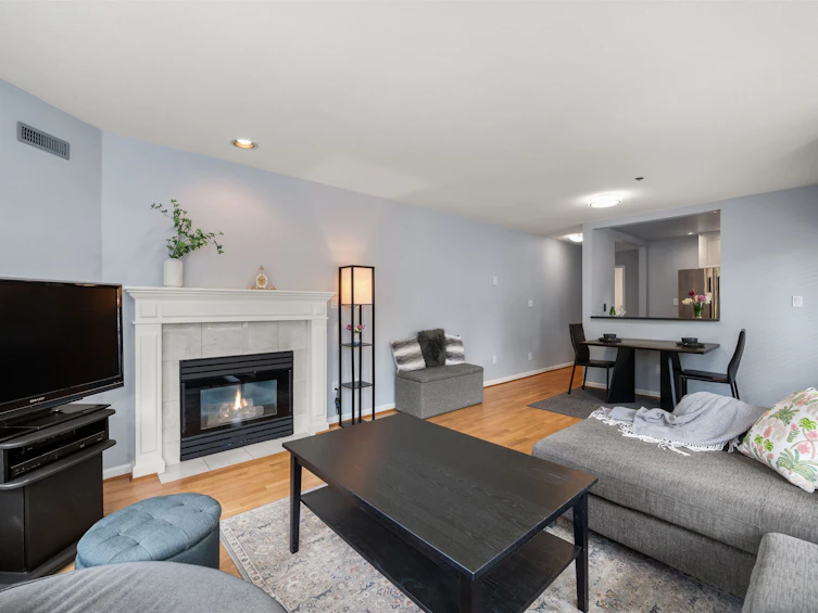 101-1989 W 1st Avenue, Vancouver, BC, V6J 1G7 - 9
