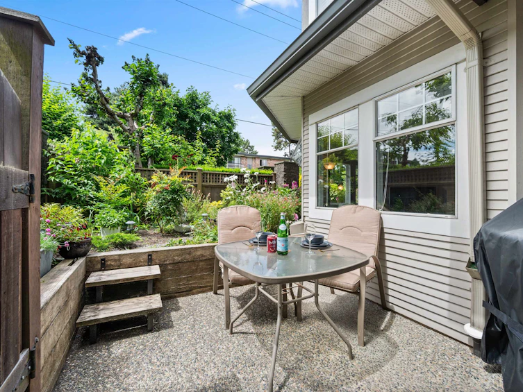 101-1989 W 1st Avenue, Vancouver, BC, V6J 1G7 - 2