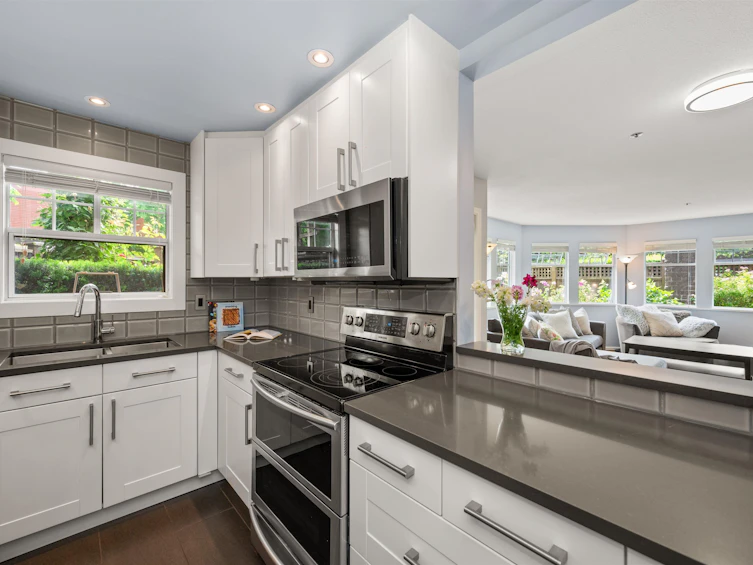 101-1989 W 1st Avenue, Vancouver, BC, V6J 1G7 - 13
