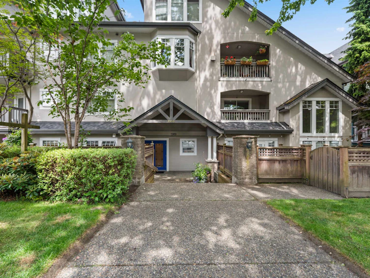 101-1989 W 1st Avenue, Vancouver, BC, V6J 1G7 - 4