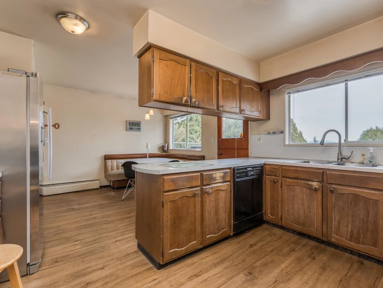 1076 Walalee Drive, Delta, BC, V4M 2L8 - 9