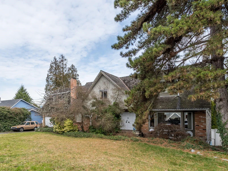1076 Walalee Drive, Delta BC V4M 2L8
