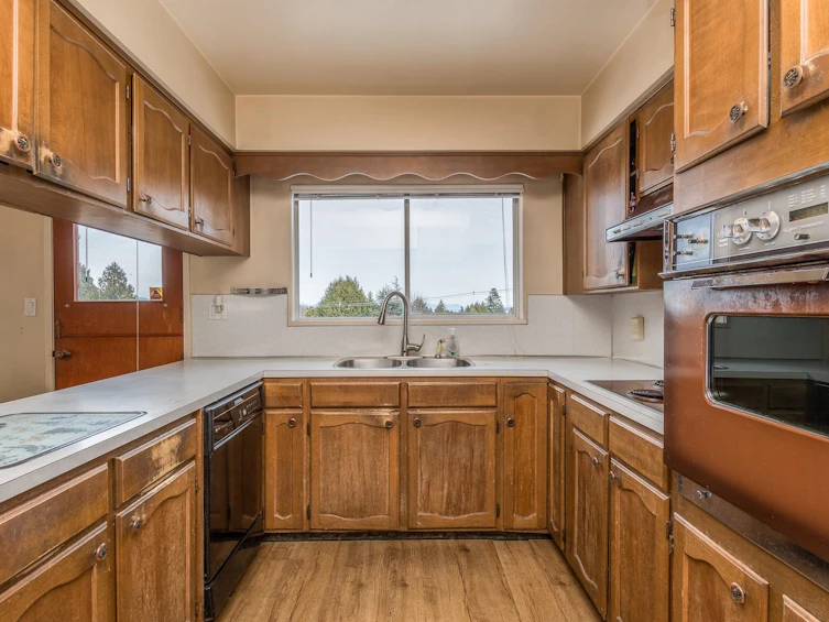 1076 Walalee Drive, Delta, BC, V4M 2L8 - 10
