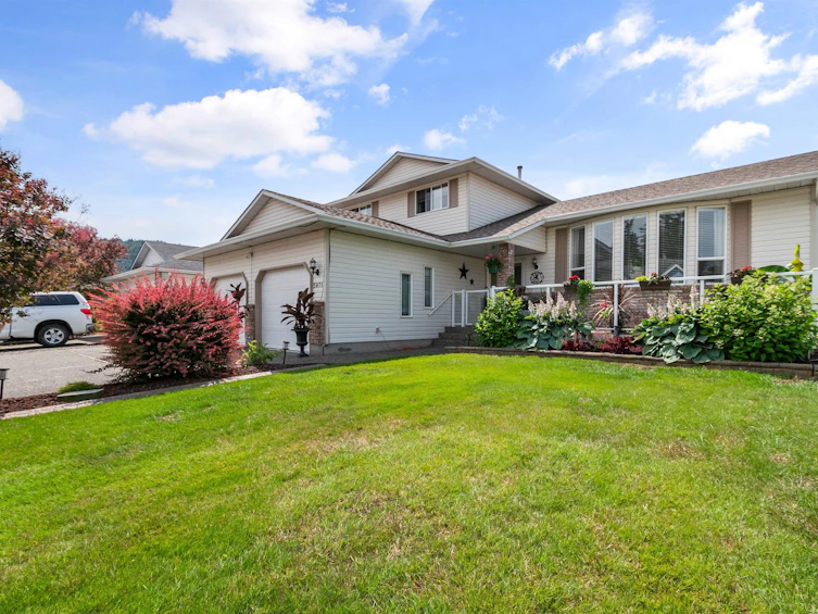 5871 Birmingham Place, Chilliwack, BC, V2R 3G1 - 2