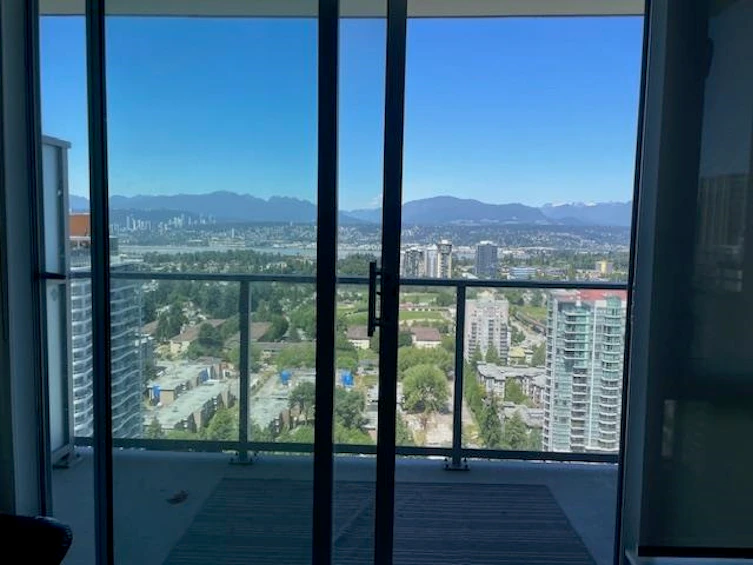 2904-13350 Central Avenue, Surrey, BC, V3T 0S1 - 2