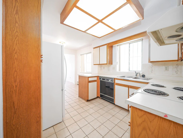6207 Windsor Street, Vancouver, BC, V5W 3J2 - 24