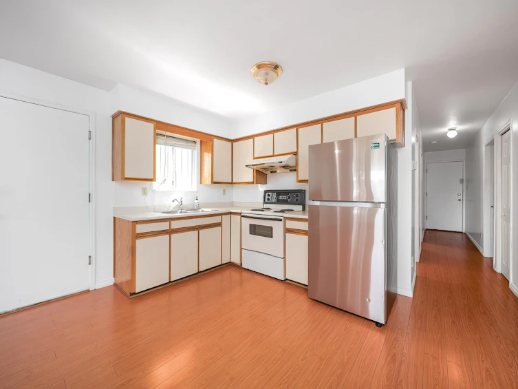 6207 Windsor Street, Vancouver, BC, V5W 3J2 - 8