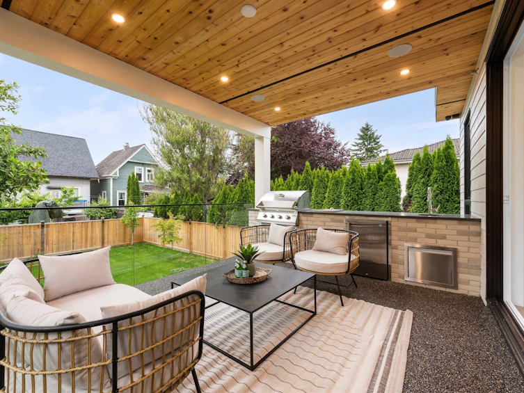 2-65 E King Edward Avenue, Vancouver, BC, V5V 2B8 - 2