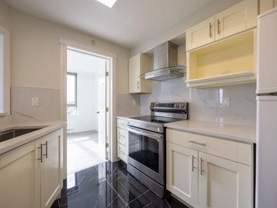 1501-3070 Guildford Way - 3