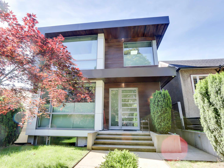 4368 W 15th Avenue, Vancouver, BC, V6R 3A8