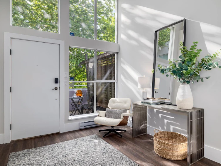 5-1227 E 7th Avenue, Vancouver, BC, V5T 1R1 - 2
