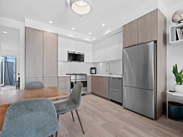 201-3420 St. Catherines Street, Vancouver, BC, V5V 3C4 - 5