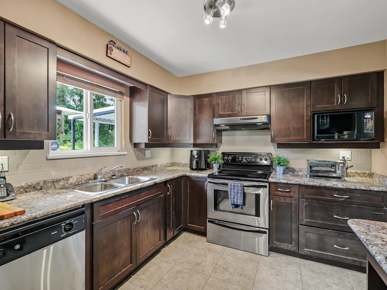 20532 42a Avenue, Langley, BC, V3A 3B7 - 8