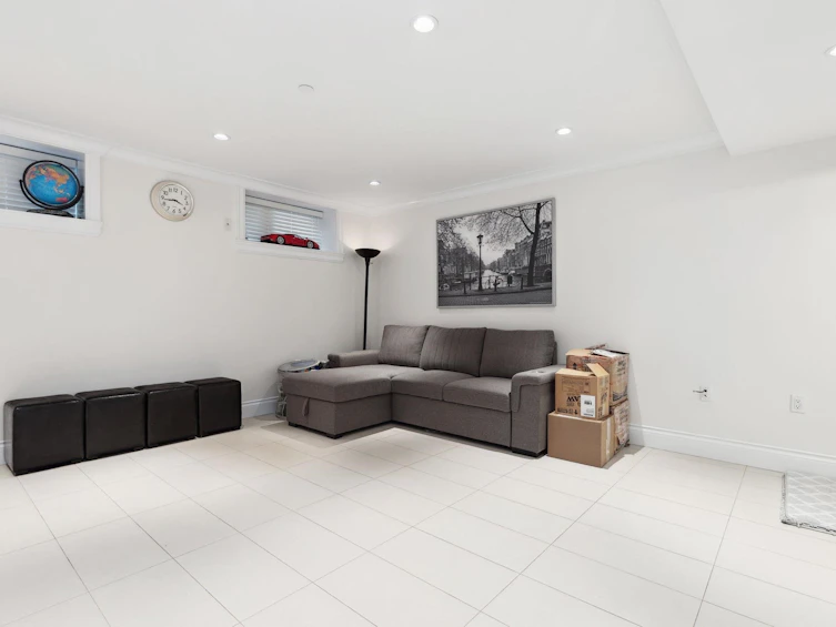 795 E 39th Avenue, Vancouver, BC, V5W 1K5 - 25