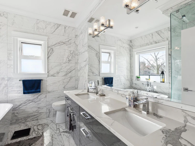 795 E 39th Avenue, Vancouver, BC, V5W 1K5 - 18