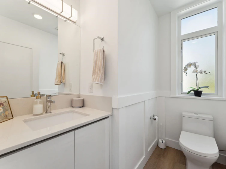212-1306 Laval Square, Coquitlam, BC, V3K 0H4 - 11