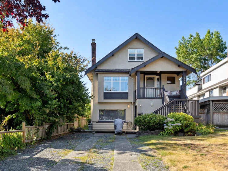 2846 Trinity Street, Vancouver, BC, V5K 1E9 - 2