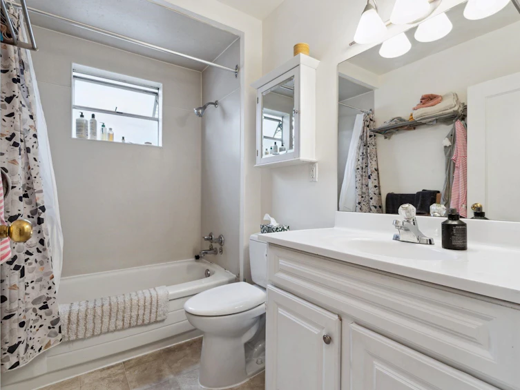 2846 Trinity Street, Vancouver, BC, V5K 1E9 - 8