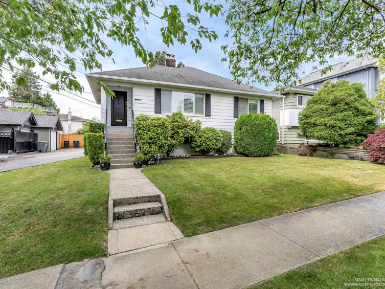 7761 Osler Street, Vancouver, BC, V6P 4C8 - 2