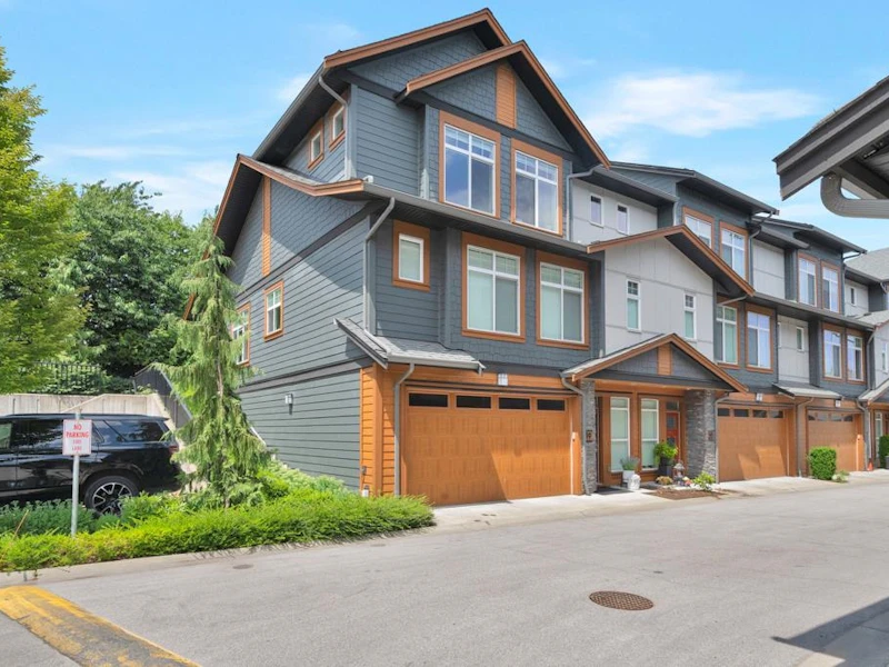 19 - 17033 Fraser Highway, Surrey BC