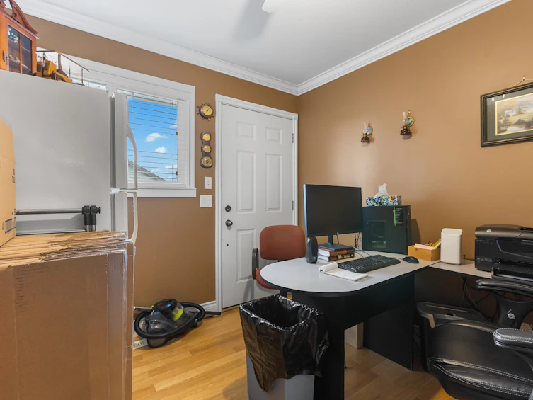33120 Huntingdon Road, Abbotsford, BC, V2S 7Z3 - 31