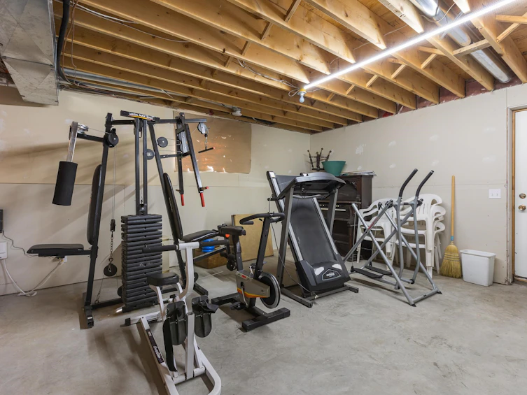33120 Huntingdon Road, Abbotsford, BC, V2S 7Z3 - 35