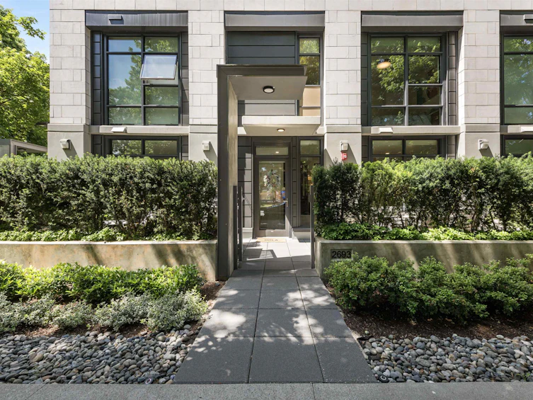 2693 Maple Street, Vancouver, BC, V6J 3T7 - 3