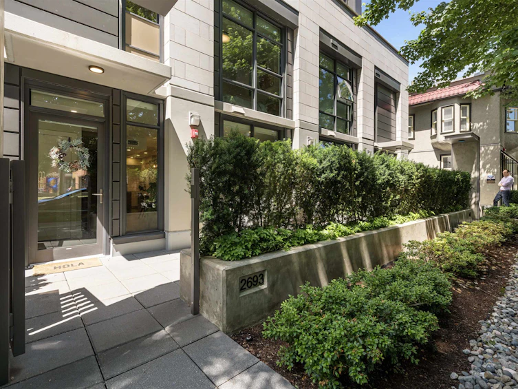 2693 Maple Street, Vancouver, BC, V6J 3T7 - 4