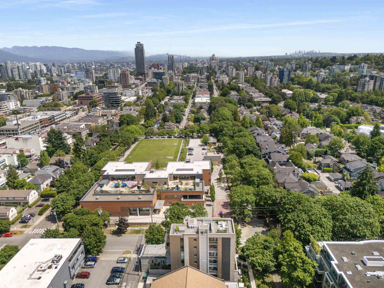 2693 Maple Street, Vancouver, BC, V6J 3T7 - 33