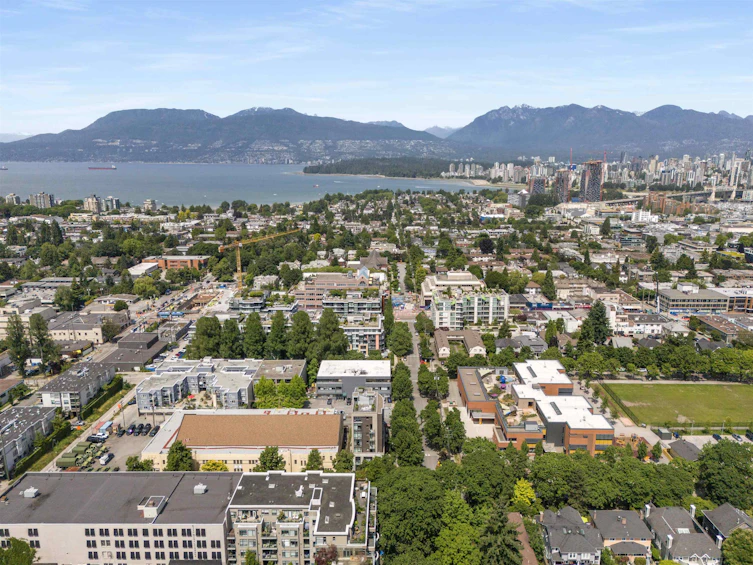 2693 Maple Street, Vancouver, BC, V6J 3T7 - 36